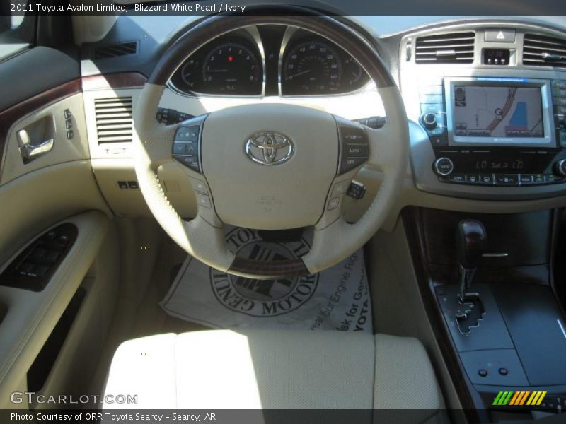 Blizzard White Pearl / Ivory 2011 Toyota Avalon Limited
