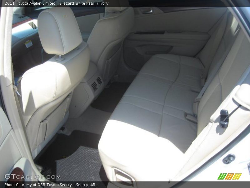 Blizzard White Pearl / Ivory 2011 Toyota Avalon Limited