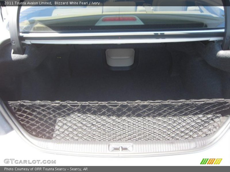 Blizzard White Pearl / Ivory 2011 Toyota Avalon Limited