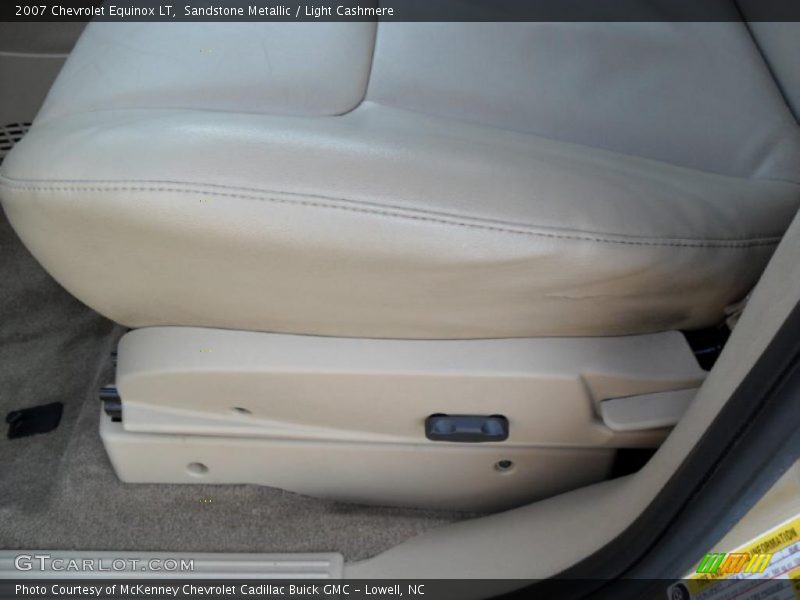 Sandstone Metallic / Light Cashmere 2007 Chevrolet Equinox LT