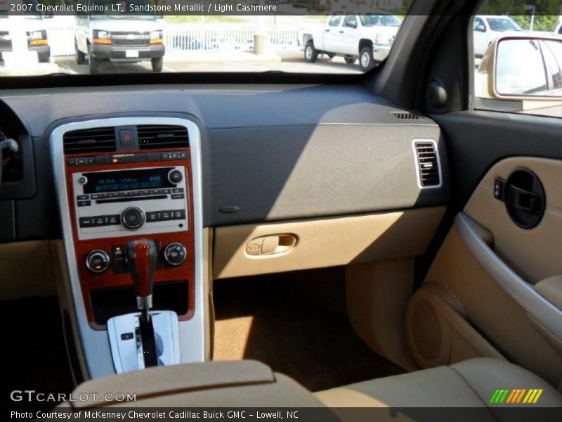 Sandstone Metallic / Light Cashmere 2007 Chevrolet Equinox LT