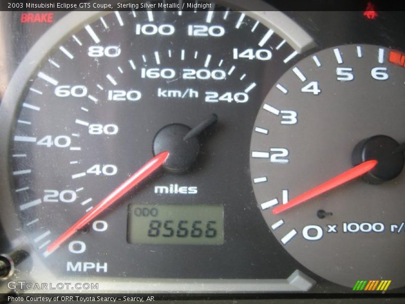Sterling Silver Metallic / Midnight 2003 Mitsubishi Eclipse GTS Coupe