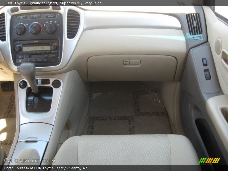 Super White / Ivory Beige 2006 Toyota Highlander Hybrid