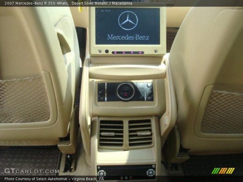 Desert Silver Metallic / Macadamia 2007 Mercedes-Benz R 350 4Matic