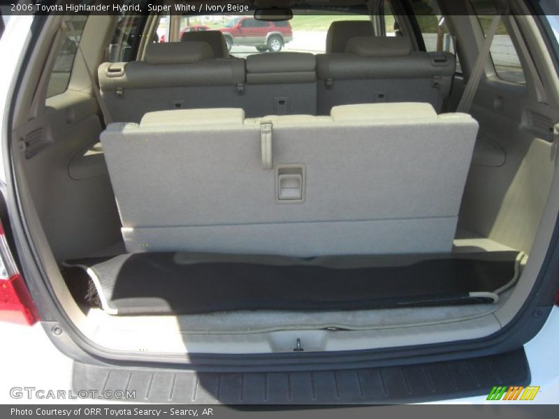 Super White / Ivory Beige 2006 Toyota Highlander Hybrid
