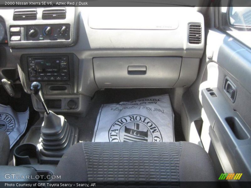 Aztec Red / Dusk 2000 Nissan Xterra SE V6