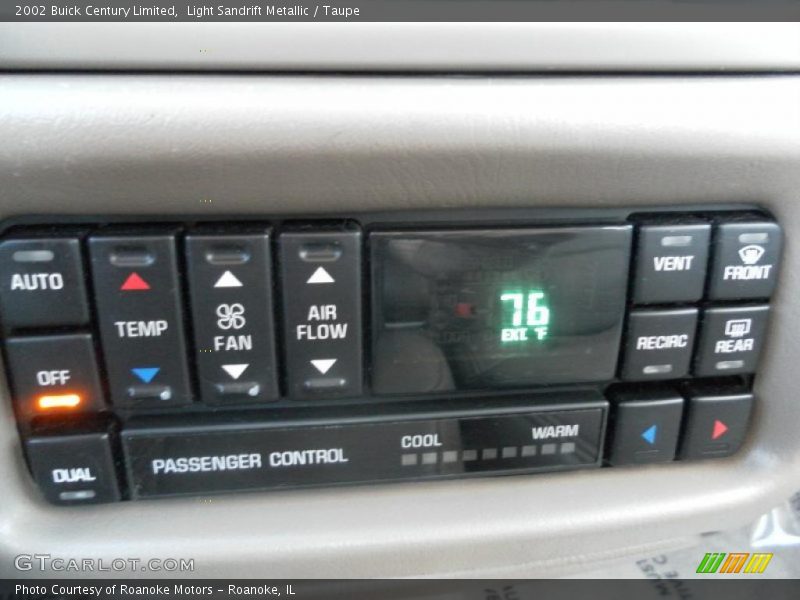 Light Sandrift Metallic / Taupe 2002 Buick Century Limited