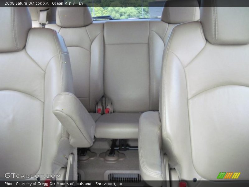 Ocean Mist / Tan 2008 Saturn Outlook XR