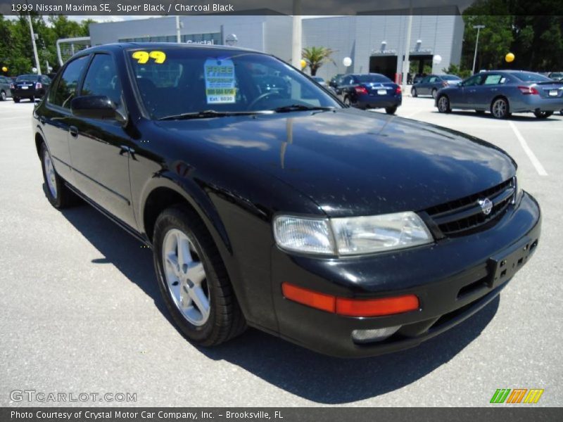 Super Black / Charcoal Black 1999 Nissan Maxima SE
