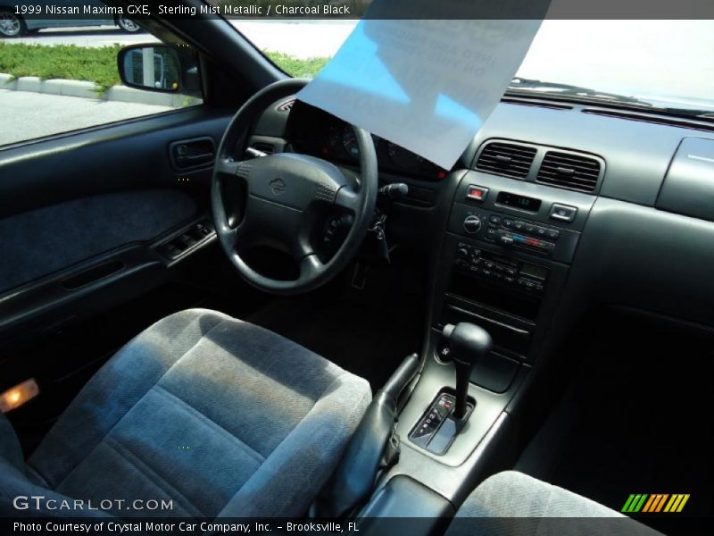 Sterling Mist Metallic / Charcoal Black 1999 Nissan Maxima GXE