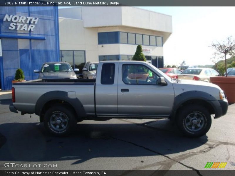 Sand Dune Metallic / Beige 2002 Nissan Frontier XE King Cab 4x4