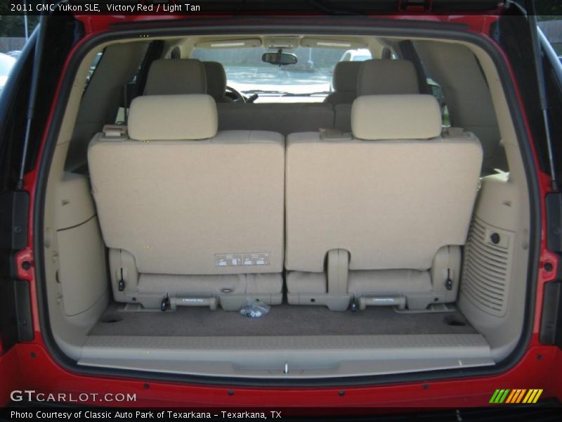 Victory Red / Light Tan 2011 GMC Yukon SLE