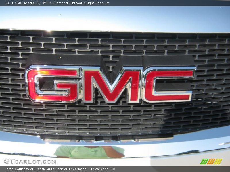 White Diamond Tintcoat / Light Titanium 2011 GMC Acadia SL