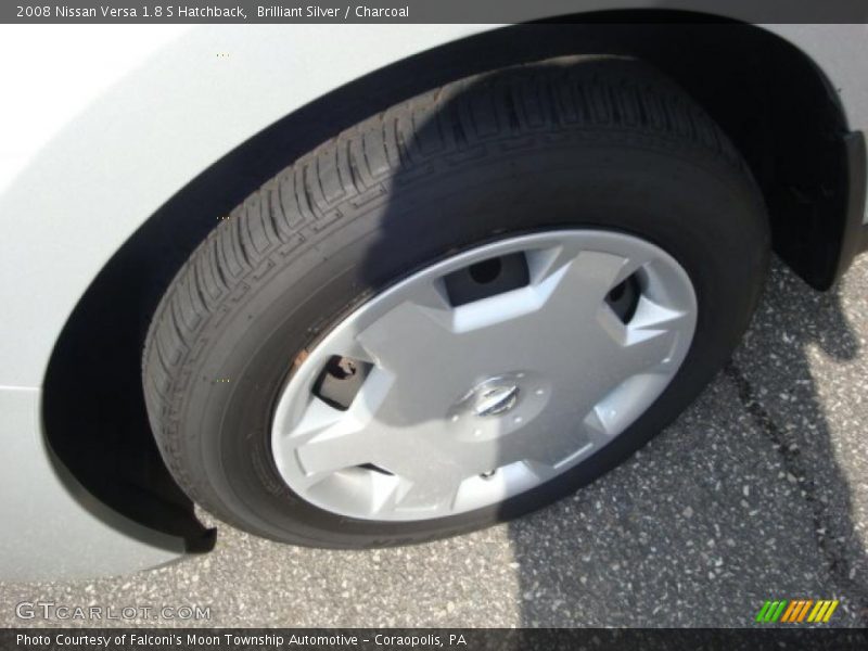 Brilliant Silver / Charcoal 2008 Nissan Versa 1.8 S Hatchback