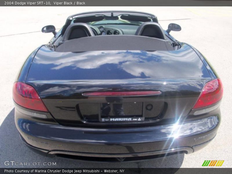 Viper Black / Black 2004 Dodge Viper SRT-10