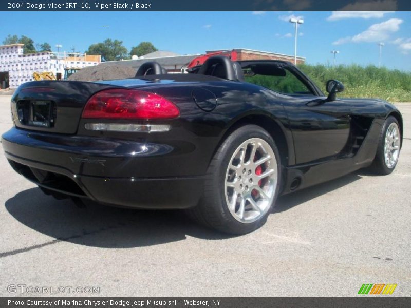 Viper Black / Black 2004 Dodge Viper SRT-10