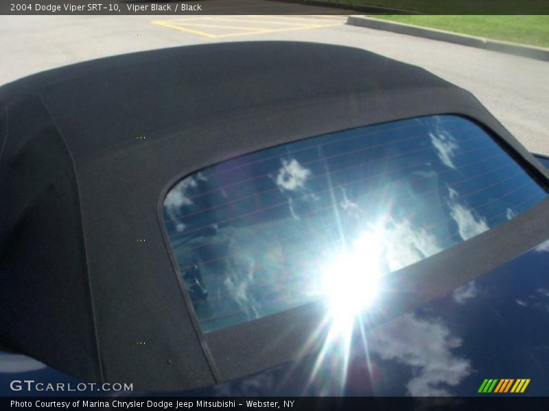 Viper Black / Black 2004 Dodge Viper SRT-10