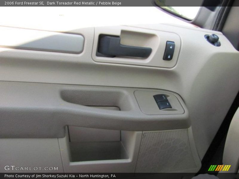 Dark Toreador Red Metallic / Pebble Beige 2006 Ford Freestar SE