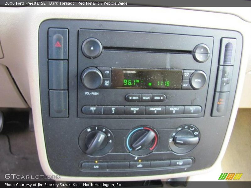 Dark Toreador Red Metallic / Pebble Beige 2006 Ford Freestar SE