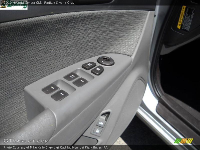 Radiant Silver / Gray 2010 Hyundai Sonata GLS