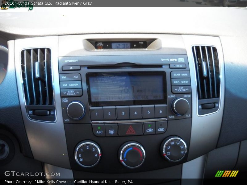 Radiant Silver / Gray 2010 Hyundai Sonata GLS
