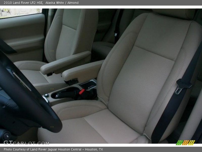 Alaska White / Almond 2010 Land Rover LR2 HSE
