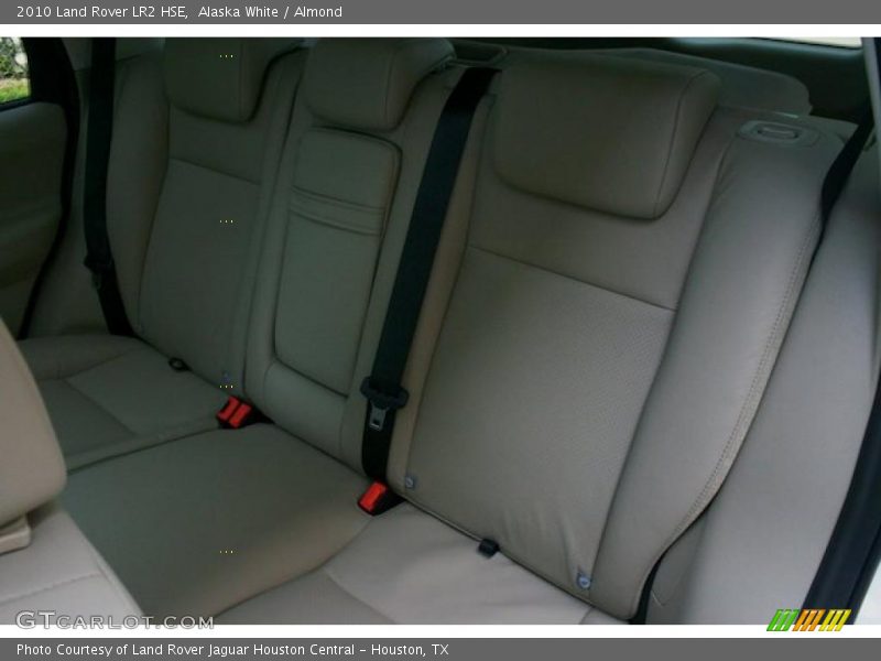 Alaska White / Almond 2010 Land Rover LR2 HSE