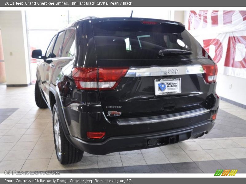 Brilliant Black Crystal Pearl / Black 2011 Jeep Grand Cherokee Limited
