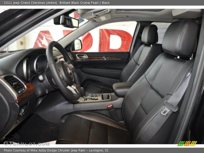 Brilliant Black Crystal Pearl / Black 2011 Jeep Grand Cherokee Limited