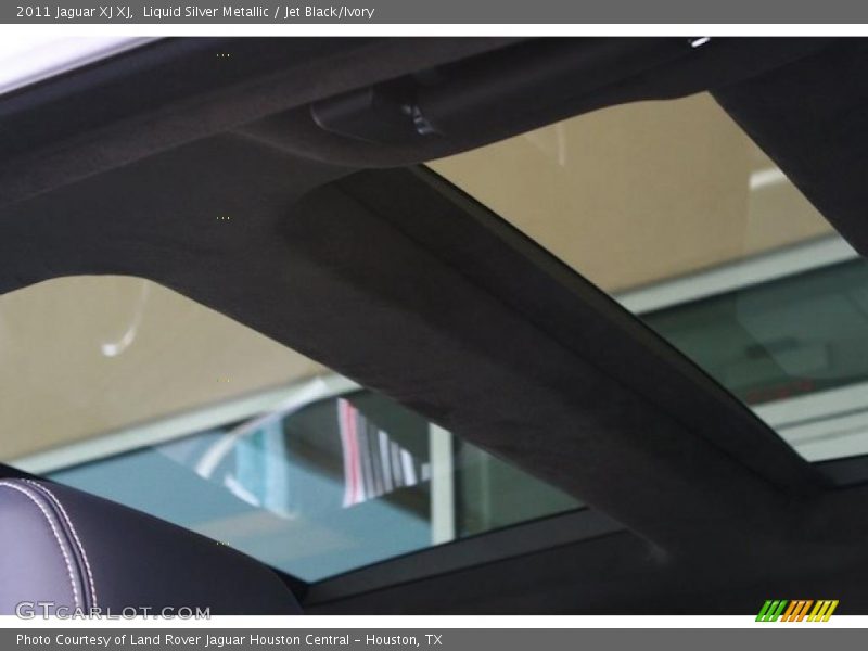Liquid Silver Metallic / Jet Black/Ivory 2011 Jaguar XJ XJ