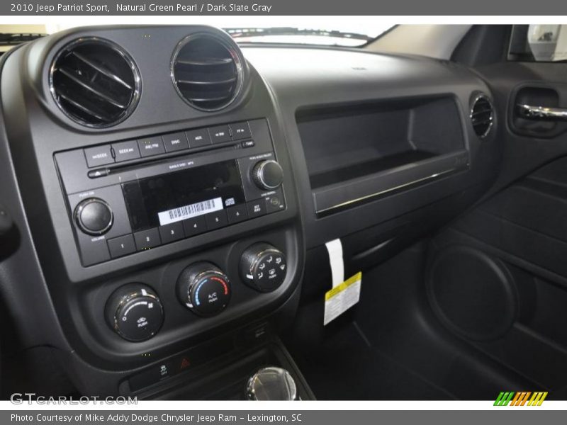 Natural Green Pearl / Dark Slate Gray 2010 Jeep Patriot Sport
