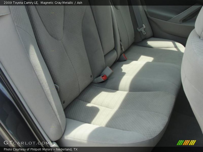 Magnetic Gray Metallic / Ash 2009 Toyota Camry LE