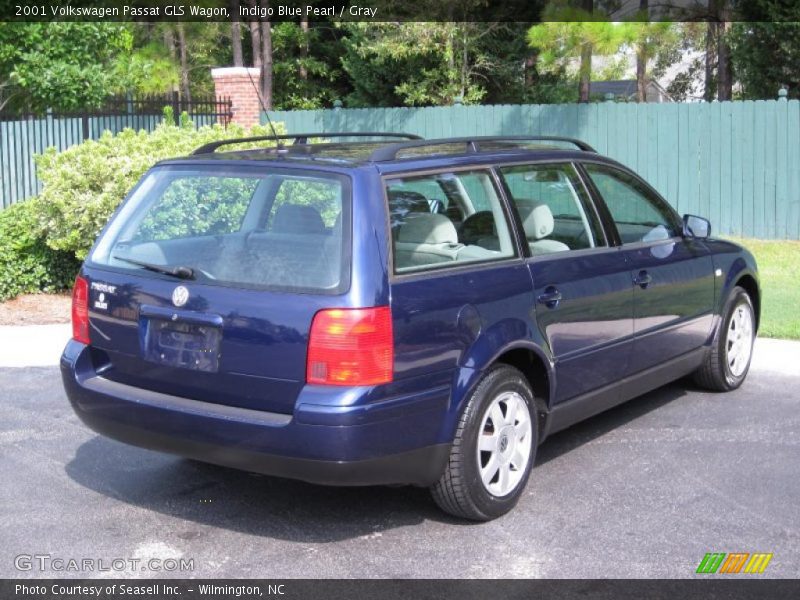 Indigo Blue Pearl / Gray 2001 Volkswagen Passat GLS Wagon