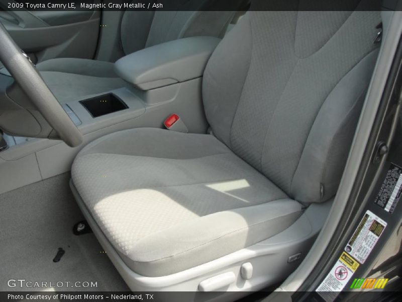 Magnetic Gray Metallic / Ash 2009 Toyota Camry LE