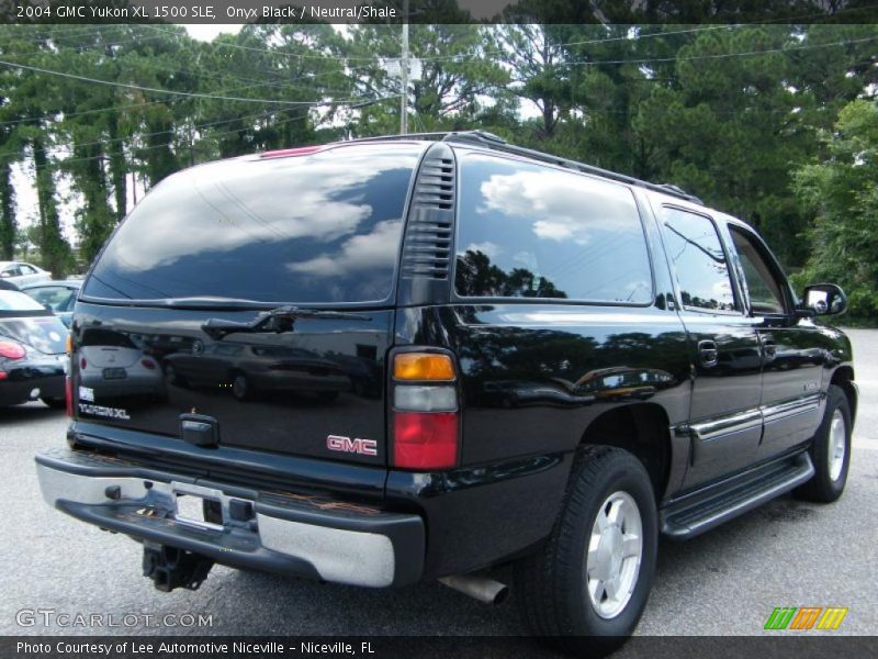Onyx Black / Neutral/Shale 2004 GMC Yukon XL 1500 SLE