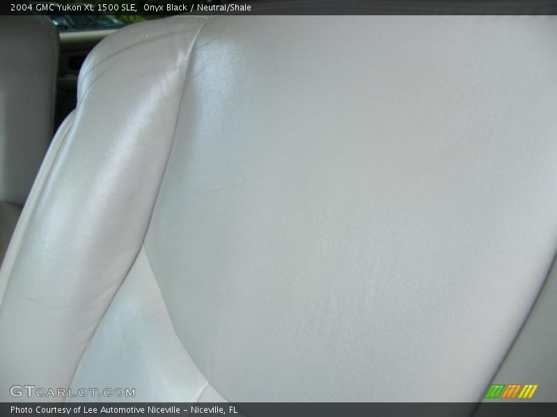 Onyx Black / Neutral/Shale 2004 GMC Yukon XL 1500 SLE