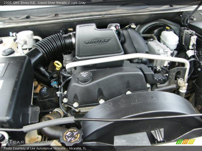 Liquid Silver Metallic / Light Gray 2005 GMC Envoy SLE