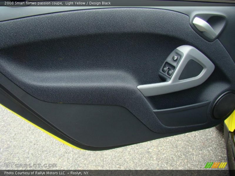 Light Yellow / Design Black 2008 Smart fortwo passion coupe