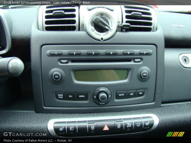 Light Yellow / Design Black 2008 Smart fortwo passion coupe