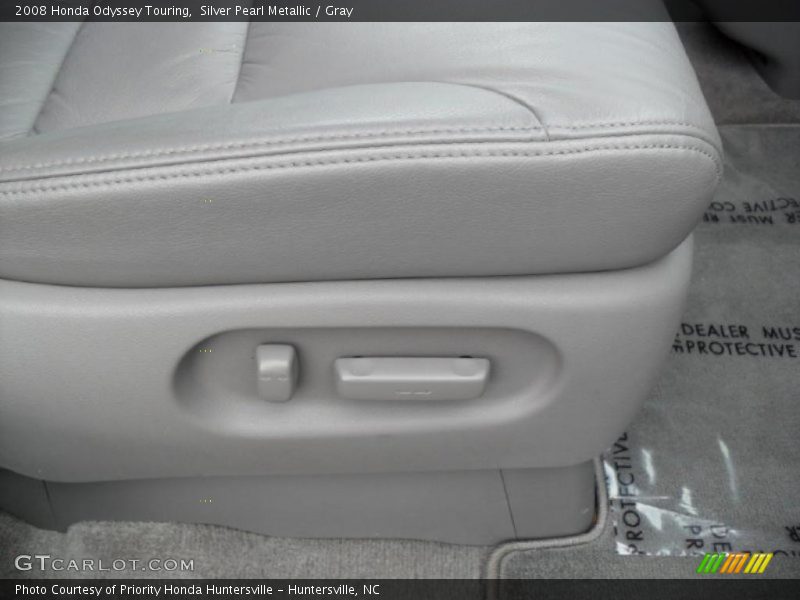 Silver Pearl Metallic / Gray 2008 Honda Odyssey Touring