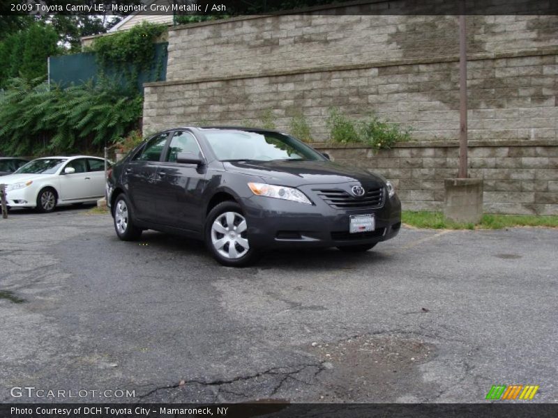 Magnetic Gray Metallic / Ash 2009 Toyota Camry LE