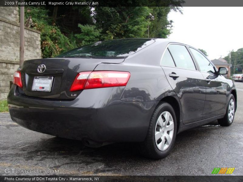 Magnetic Gray Metallic / Ash 2009 Toyota Camry LE