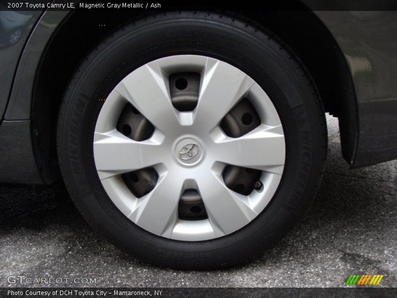Magnetic Gray Metallic / Ash 2007 Toyota Camry LE