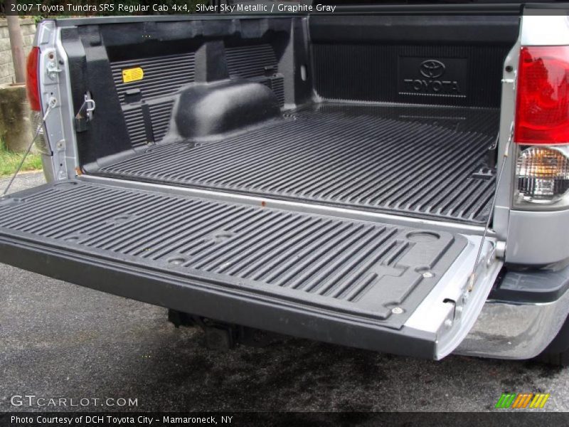 Silver Sky Metallic / Graphite Gray 2007 Toyota Tundra SR5 Regular Cab 4x4