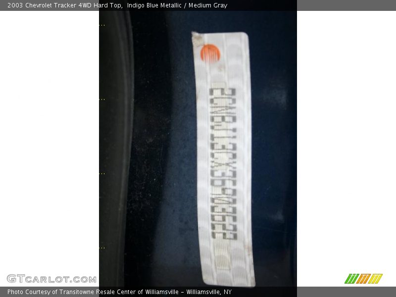 Indigo Blue Metallic / Medium Gray 2003 Chevrolet Tracker 4WD Hard Top