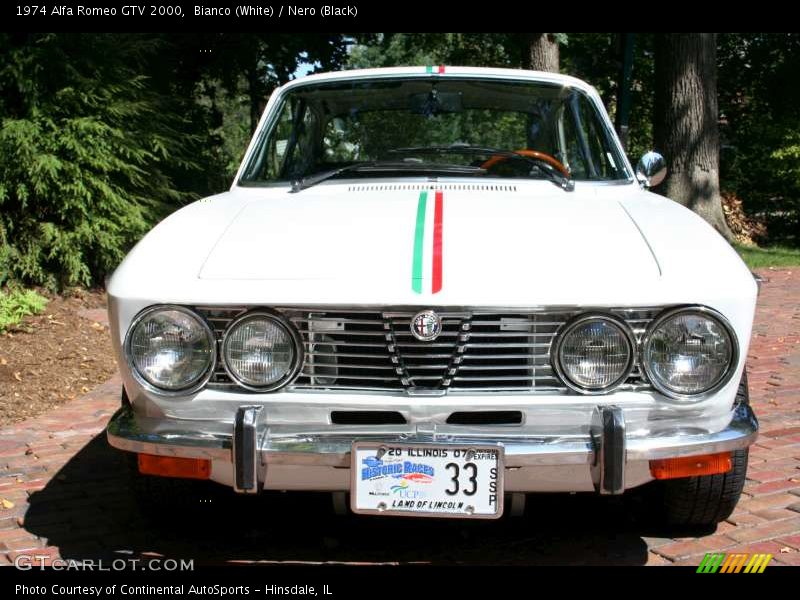 Bianco (White) / Nero (Black) 1974 Alfa Romeo GTV 2000