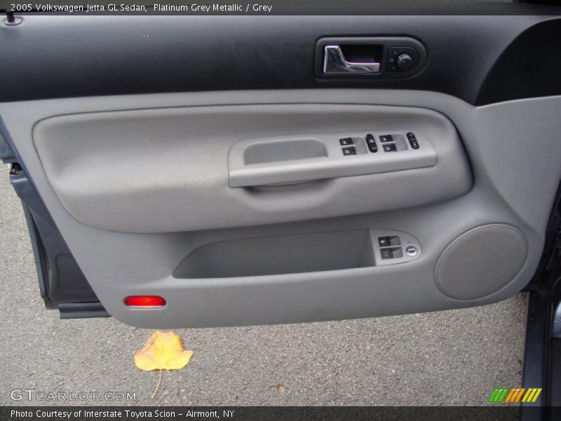 Platinum Grey Metallic / Grey 2005 Volkswagen Jetta GL Sedan