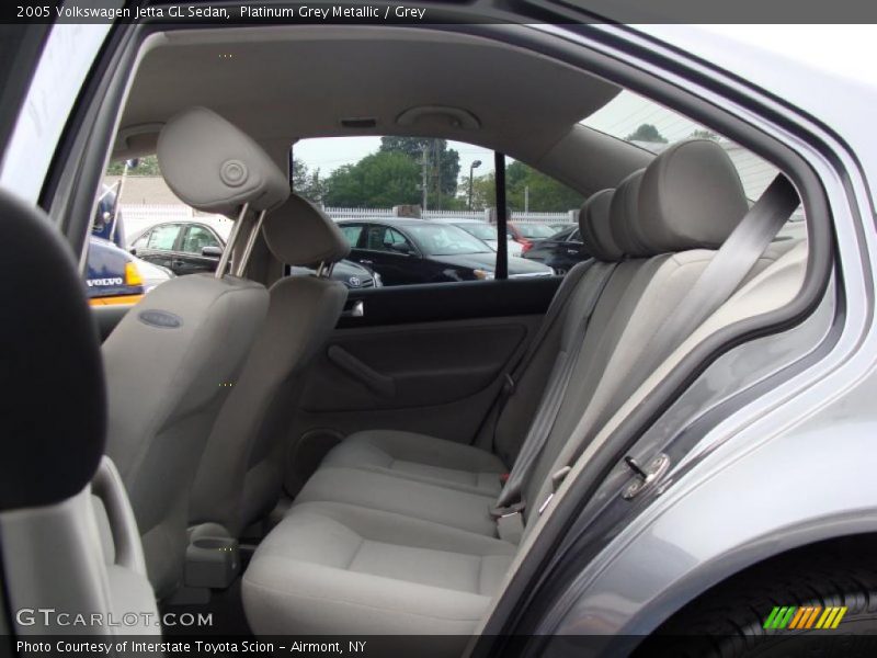 Platinum Grey Metallic / Grey 2005 Volkswagen Jetta GL Sedan