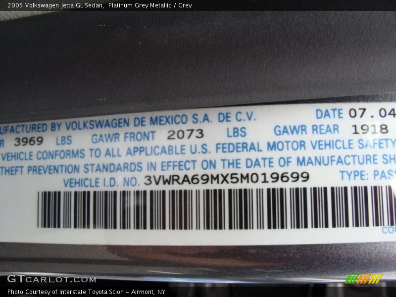 Platinum Grey Metallic / Grey 2005 Volkswagen Jetta GL Sedan
