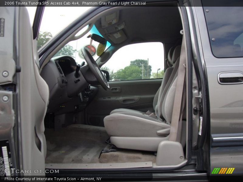 Phantom Gray Pearl / Light Charcoal 2006 Toyota Tundra SR5 Access Cab 4x4
